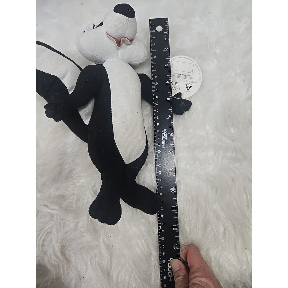 Warner Bros Looney Tunes‎ Pepe Le Pew Plush Doll Vintage 1996 Tag Stuffed Skunk